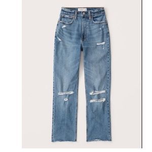 Abercrombie Curve Love Ultra High Rise Ankle Straight Jeans